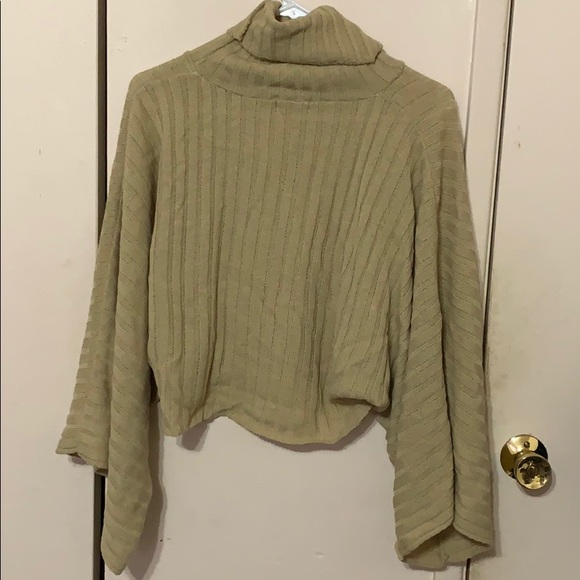 PrettyLittleThing Beige Cropped Turtleneck Size S - Picture 2 of 2